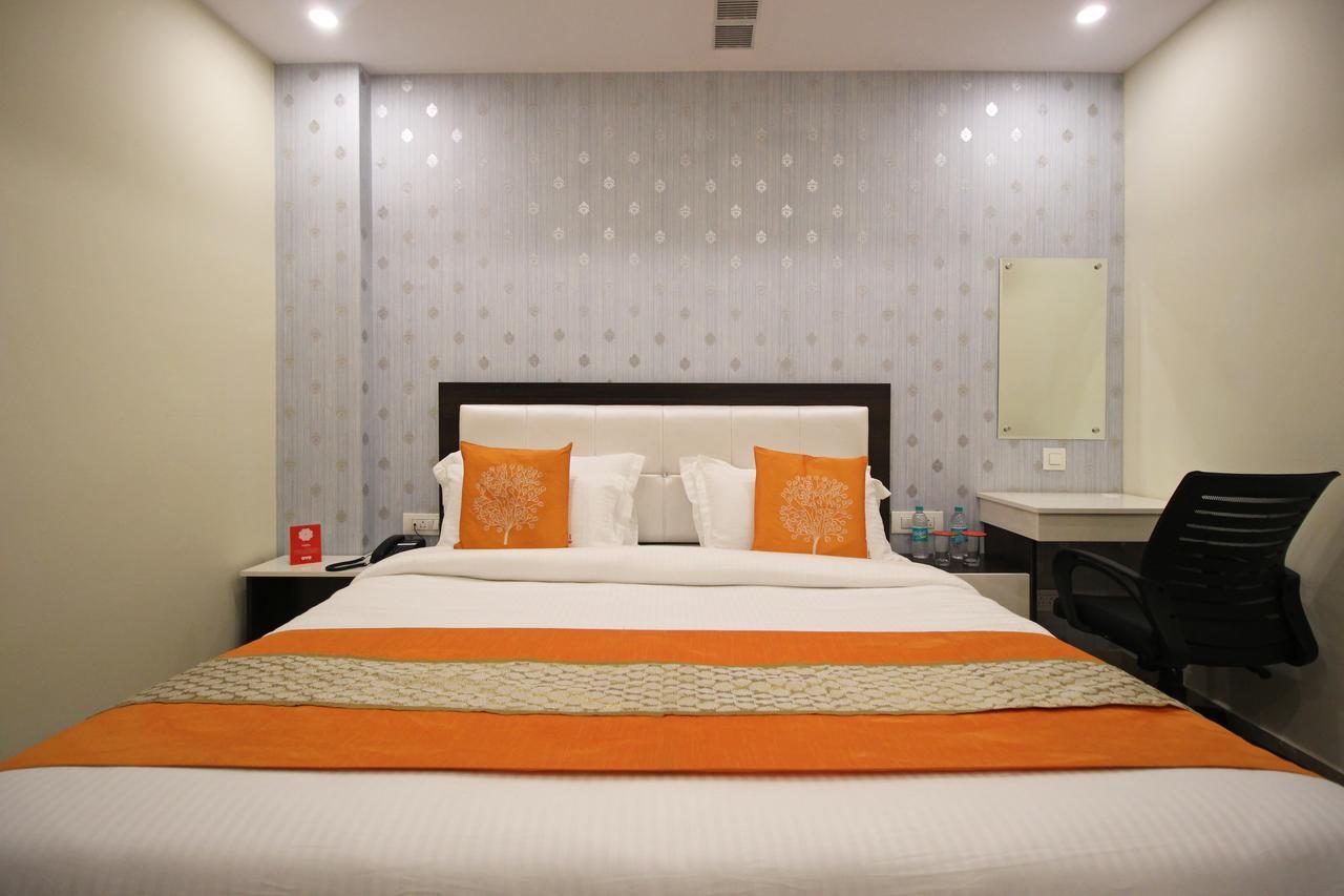 Oyo 8132 Hotel Kukreja Dehradun Buitenkant foto