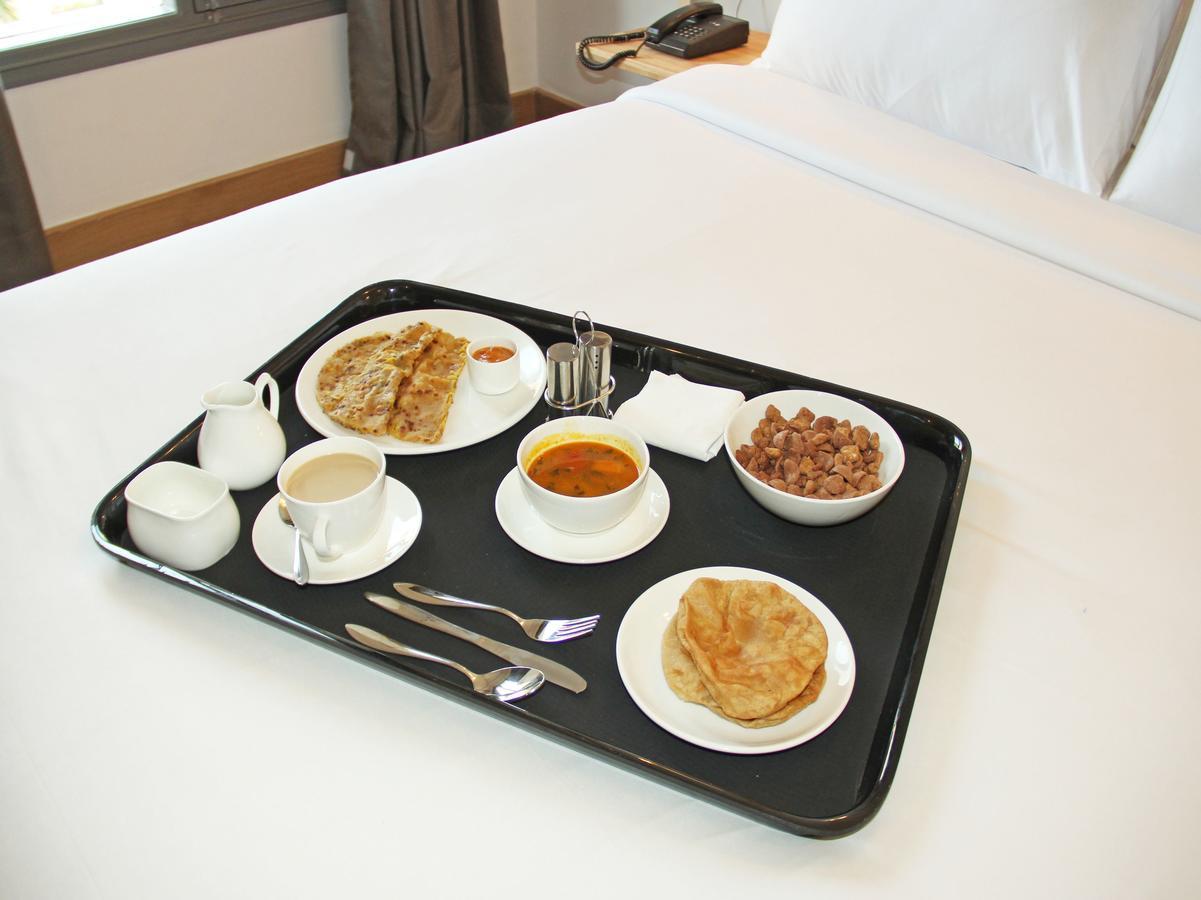 Oyo 8132 Hotel Kukreja Dehradun Buitenkant foto