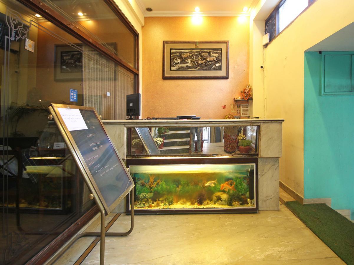 Oyo 8132 Hotel Kukreja Dehradun Buitenkant foto