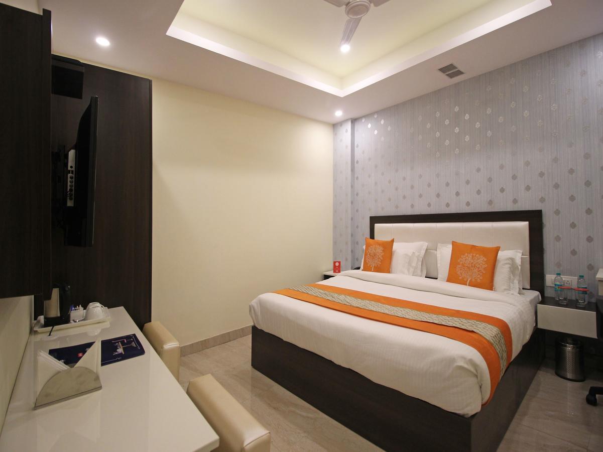 Oyo 8132 Hotel Kukreja Dehradun Buitenkant foto